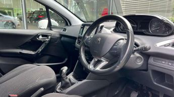 Peugeot 208 1.2 PureTech 82 Tech Edition 5dr [Start Stop]