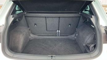 Volkswagen Tiguan 2.0 TDI R-Line 5dr DSG