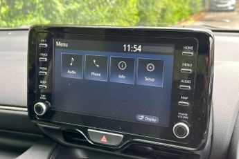 Toyota Yaris 1.5 Hybrid Design 5dr CVT