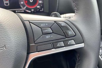 Nissan Juke 1.0 DiG-T N-Connecta 5dr DCT