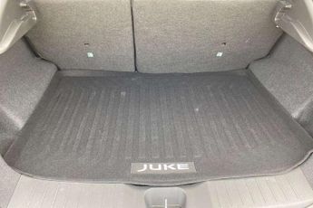 Nissan Juke 1.0 DiG-T N-Connecta 5dr DCT