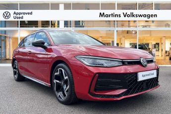Volkswagen Passat 1.5 eTSI R-Line 5dr DSG
