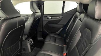 Volvo XC40 Recharge 1.5 T5 Recharge PHEV Ultimate Dark 5dr Auto