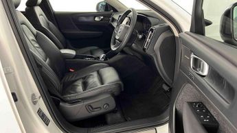 Volvo XC40 Recharge 1.5 T5 Recharge PHEV Ultimate Dark 5dr Auto
