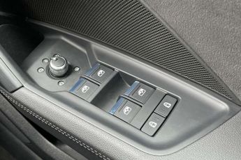 Audi RS3 RS 3 TFSI Quattro Carbon Black 4dr S Tronic