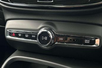 Volvo XC40 1.5 T3 [163] Momentum 5dr Geartronic