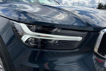 Volvo XC40 1.5 T3 [163] Momentum 5dr Geartronic