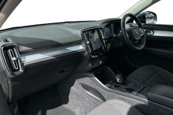 Volvo XC40 1.5 T3 [163] Momentum 5dr Geartronic