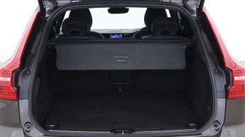 Volvo XC60 2.0 B4D R DESIGN 5dr AWD Geartronic