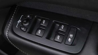 Volvo XC60 2.0 B4D R DESIGN 5dr AWD Geartronic