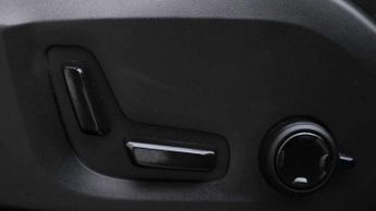 Volvo XC60 2.0 B4D R DESIGN 5dr AWD Geartronic