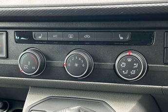 Volkswagen Transporter 2.0 TDI 150 Highline Kombi Van DSG