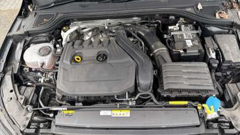 Volkswagen Golf 1.5 eTSI 150 Life 5dr DSG