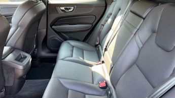 Volvo XC60 2.0 B4D Momentum 5dr AWD Geartronic