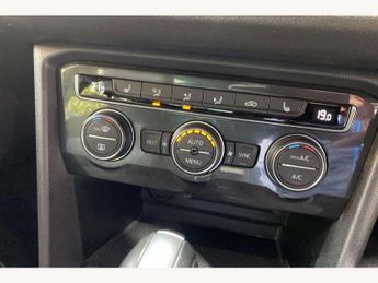 Volkswagen Tiguan Allspace 1.5 TSI EVO R-Line Tech 5dr DSG