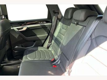Volkswagen Touareg 3.0 V6 TDI 4Motion 286 Black Edition 5dr Tip Auto
