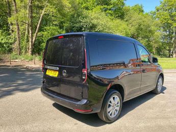 Volkswagen Caddy 2.0 TDI 122PS Commerce Pro Van DSG [Tech Pack]