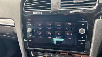 Volkswagen Golf 1.5 TSI EVO 150 GT 5dr