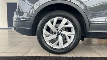 Volkswagen Tiguan 2.0 TDI Life 5dr DSG