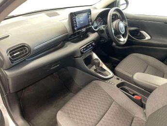 Toyota Yaris 1.5 Hybrid Icon 5dr CVT