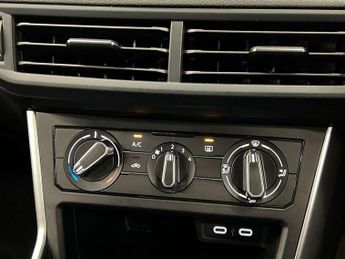 Volkswagen Polo 1.0 TSI Match 5dr