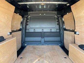 Volkswagen Caddy Maxi 2.0 TDI 122PS Commerce Pro Van DSG [Tech Pack]