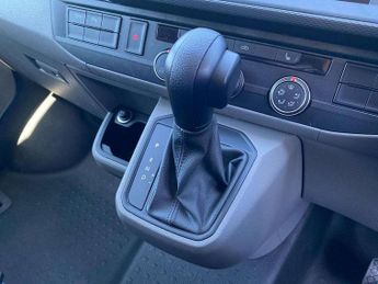 Volkswagen Transporter 2.0 TDI 150 Highline Van DSG