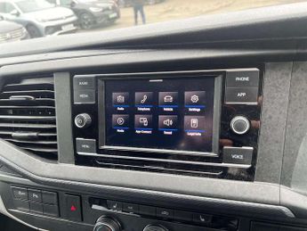 Volkswagen Transporter 2.0 TDI 110 Startline Van