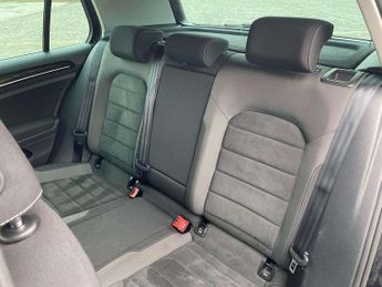 Volkswagen Golf 2.0 TDI GT 5dr