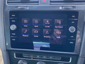 Volkswagen Golf 1.0 TSI 115 Match 5dr