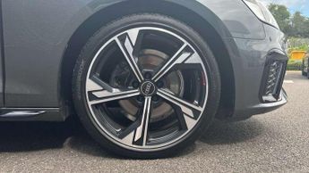 Audi A4 Avant 35 TDI Black Edition 5dr S Tronic