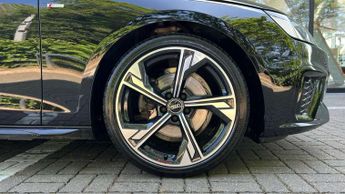 Audi A4 Avant 35 TDI Black Edition 5dr S Tronic