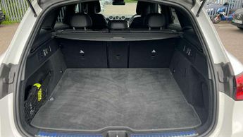 Mercedes-Benz GLC GLC 300d 4Matic AMG Line Premium 5dr 9G-Tronic