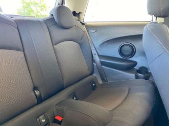 MINI Hatchback 1.5 Cooper Classic 3dr