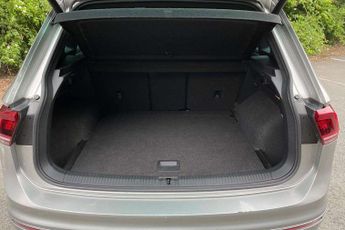 Volkswagen Tiguan 2.0 TSi 230 4Motion SEL 5dr DSG