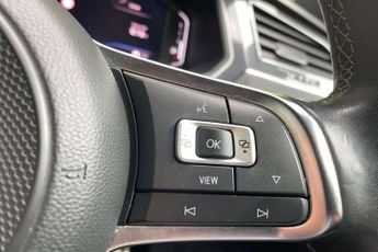 Volkswagen Tiguan 2.0 TSi 230 4Motion SEL 5dr DSG