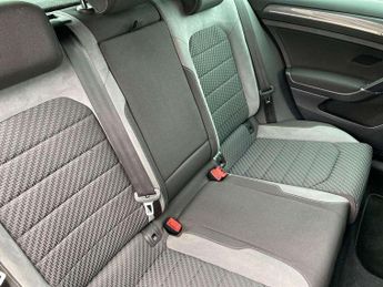 Volkswagen Golf 1.5 TSI EVO 150 R-Line 5dr