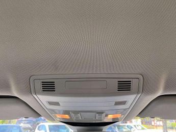 Volkswagen T-Roc 1.0 TSI SE 5dr