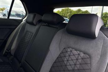 Volkswagen Golf 1.5 TSI 150 R-Line 5dr