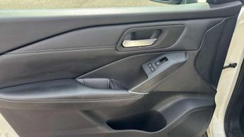 Nissan Qashqai 1.3 DiG-T MH N-Connecta 5dr