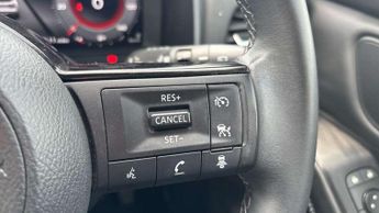 Nissan Qashqai 1.3 DiG-T MH N-Connecta 5dr