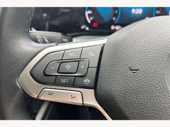 Volkswagen Golf 1.5 TSI Active 5dr