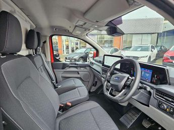 Ford Transit Custom 2.5 PHEV 232ps H1 Van Limited Auto
