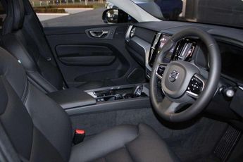 Volvo XC60 2.0 T6 [350] RC PHEV Plus Dark 5dr AWD Geartronic