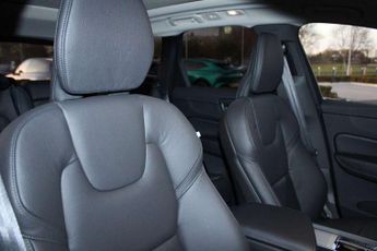 Volvo XC60 2.0 T6 [350] RC PHEV Plus Dark 5dr AWD Geartronic