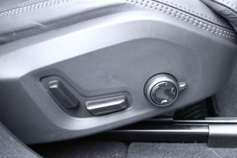 Volvo XC60 2.0 T8 [455] PHEV Ultra Bright 5dr AWD Geartronic