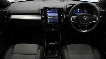 Volvo XC40 2.0 B3P Plus Dark 5dr Auto