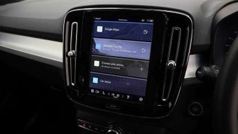 Volvo XC40 2.0 B3P Plus Dark 5dr Auto