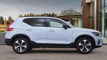 Volvo XC40 2.0 B3P Plus Dark 5dr Auto