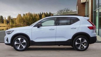 Volvo XC40 2.0 B3P Plus Dark 5dr Auto